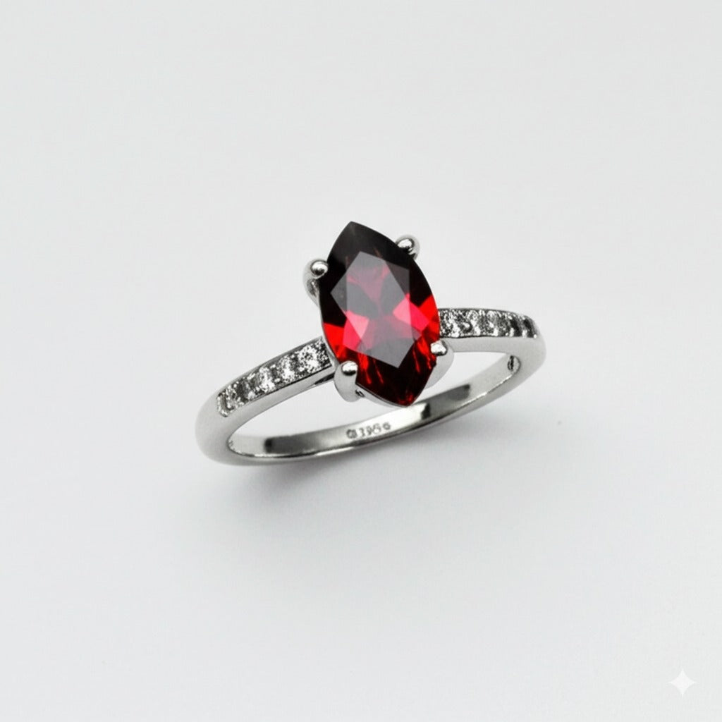 Women's Red garnet Ring