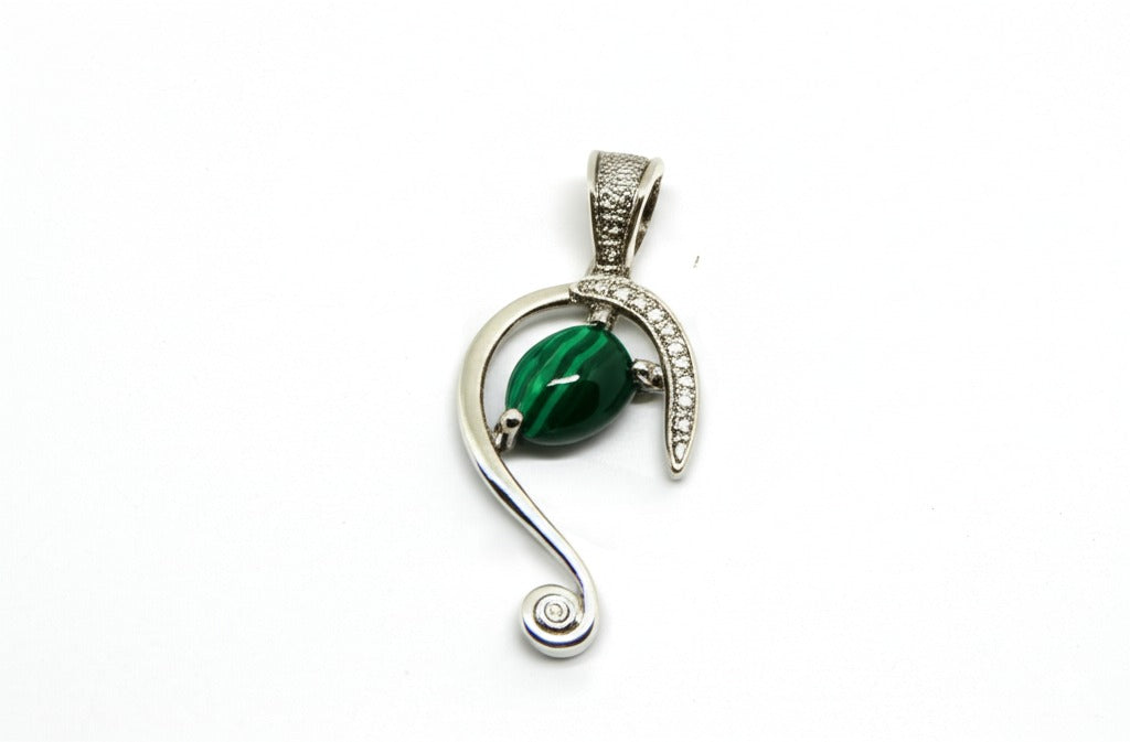 Women's malachite pendant