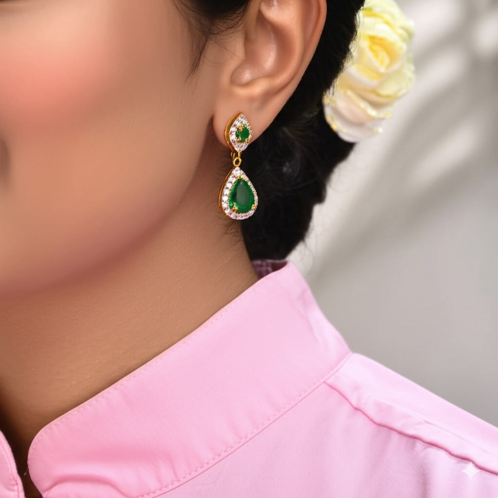 Emerald women's luxury gold earrings