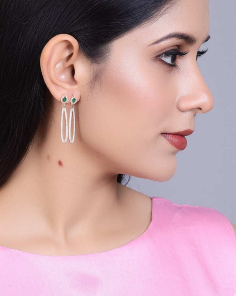 Emerald women's luxury gold earrings
