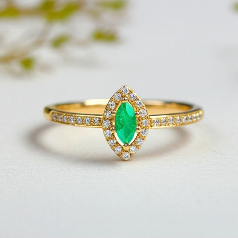 Women's luxury gold emerald and diamond Ring