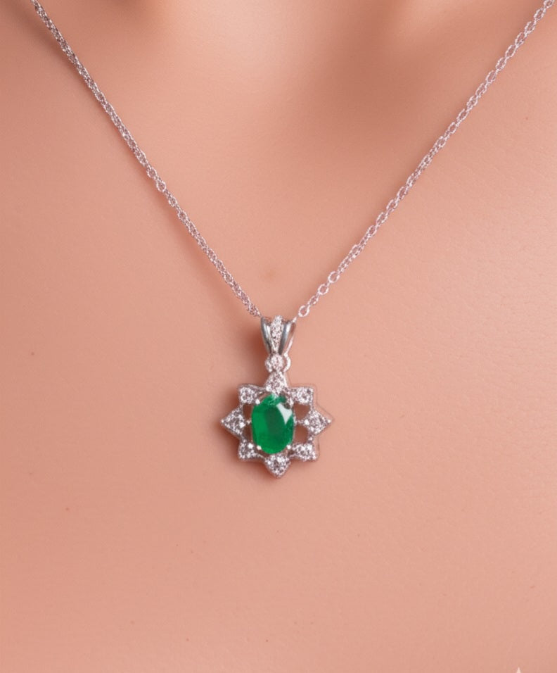 Women's luxury emerald white gold and diamond pendant