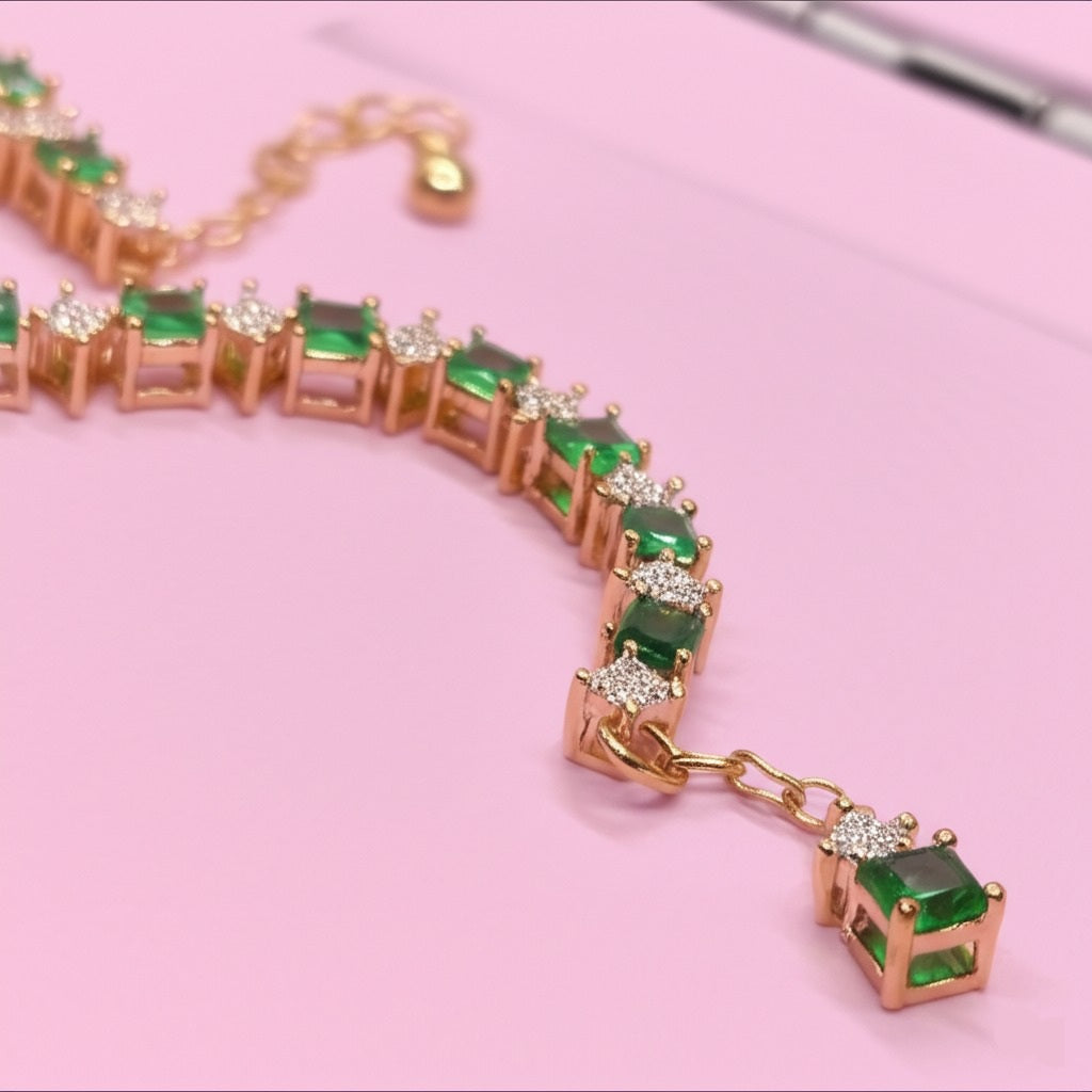 Women's emerald gold and diamond bracelet