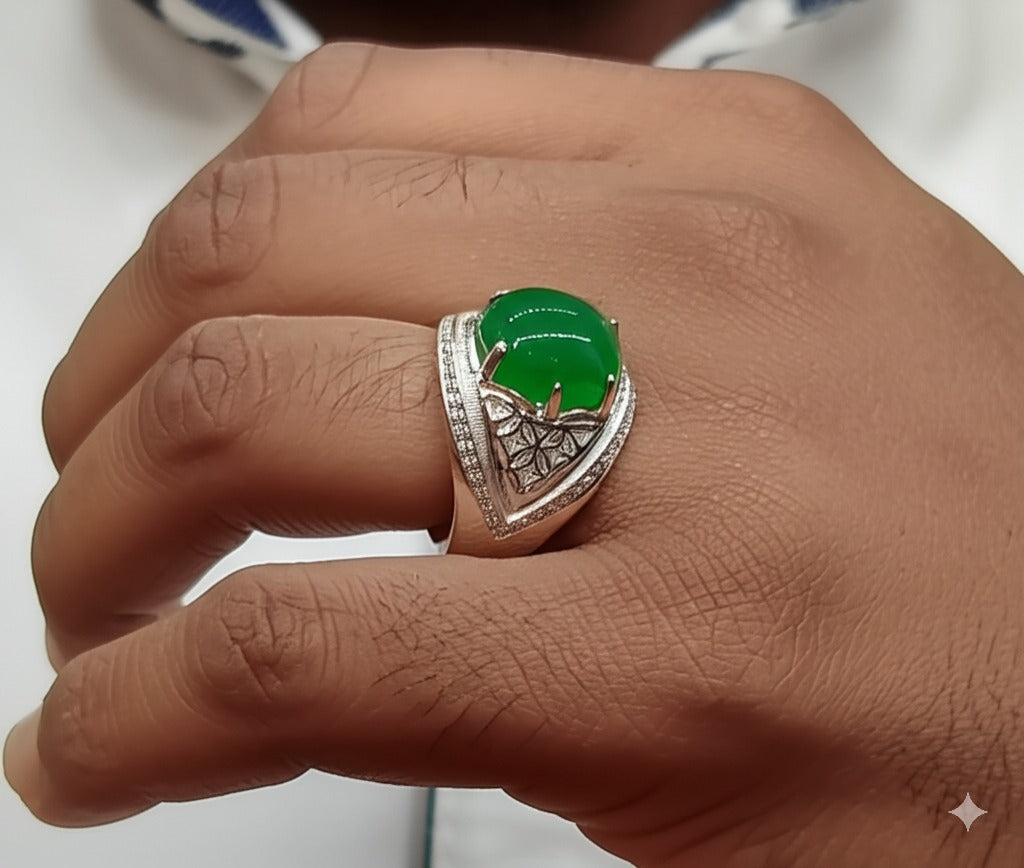 Men's green agate ring