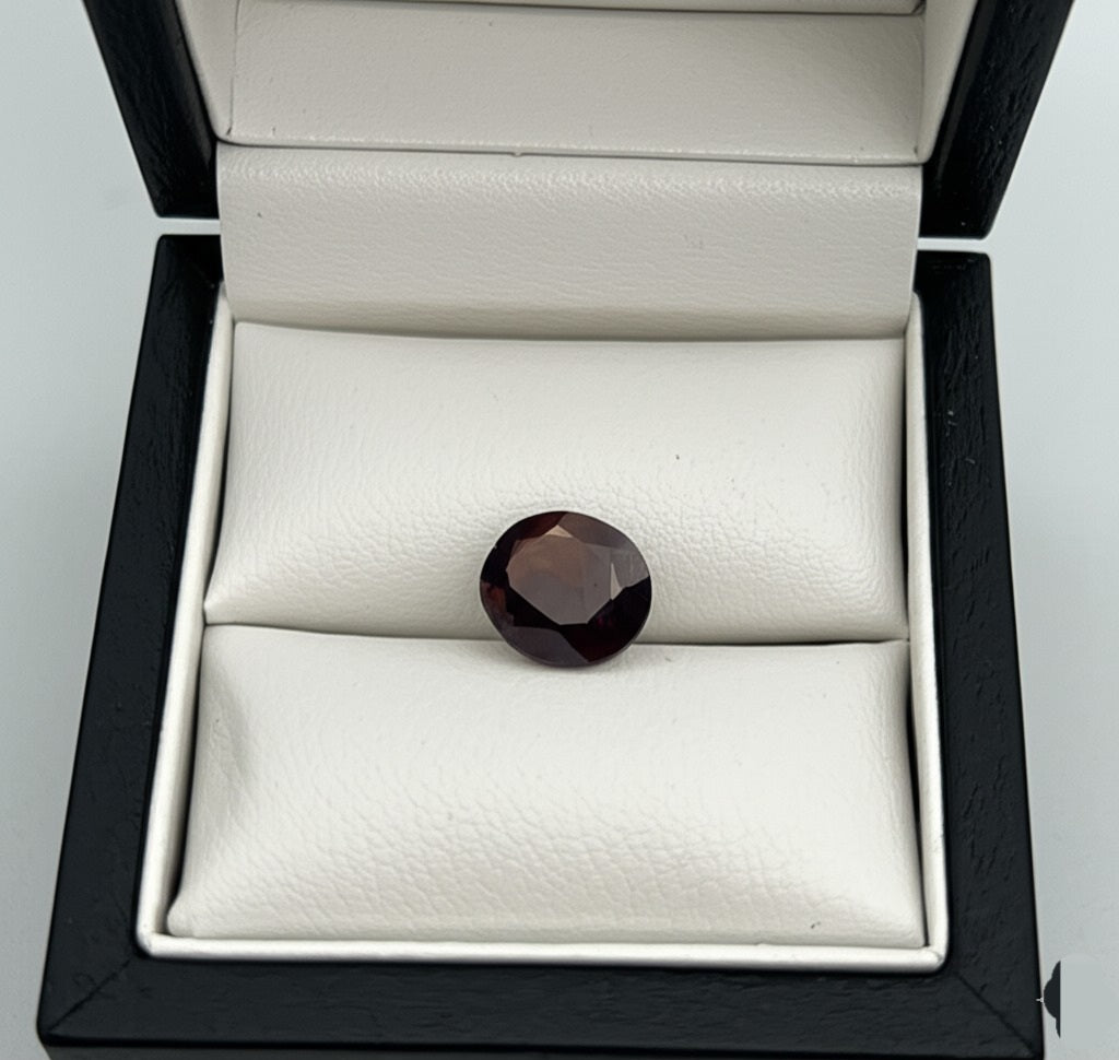 Red Zircon (6.05ct)