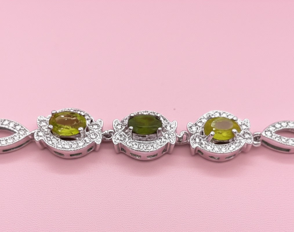 Women's bracelet