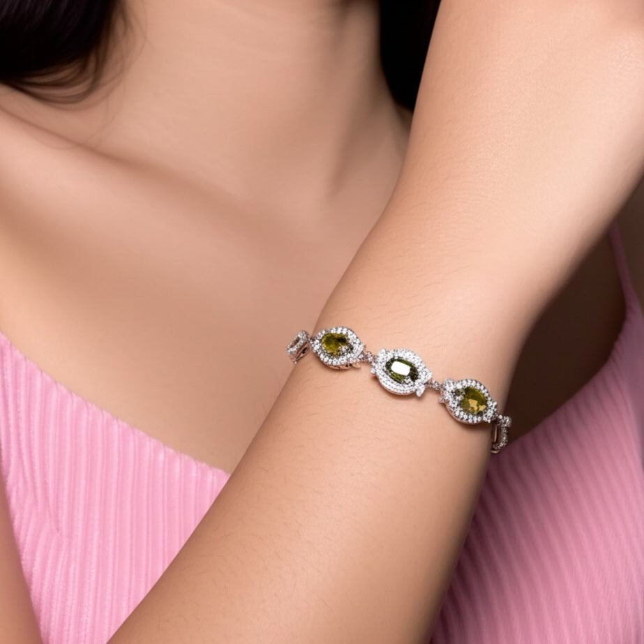 Women's bracelet