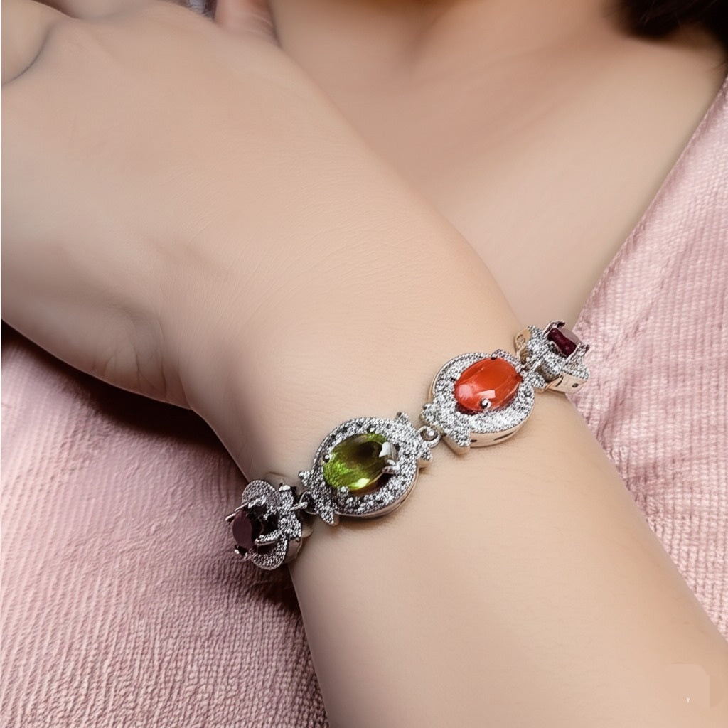 Women's bracelet