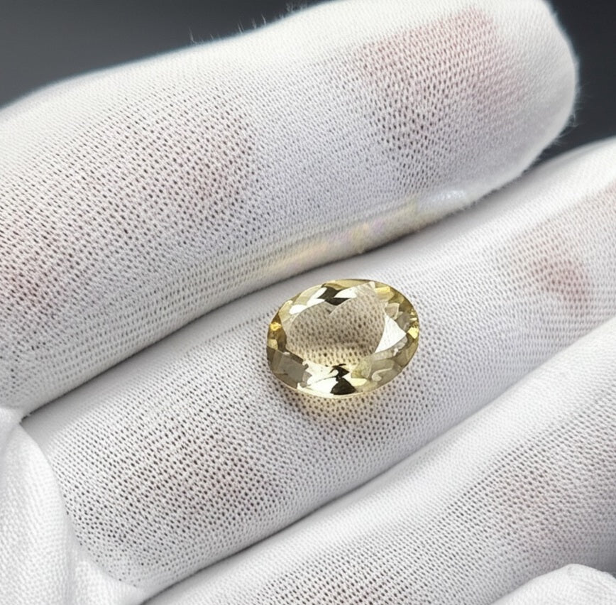 Light yellow citrine