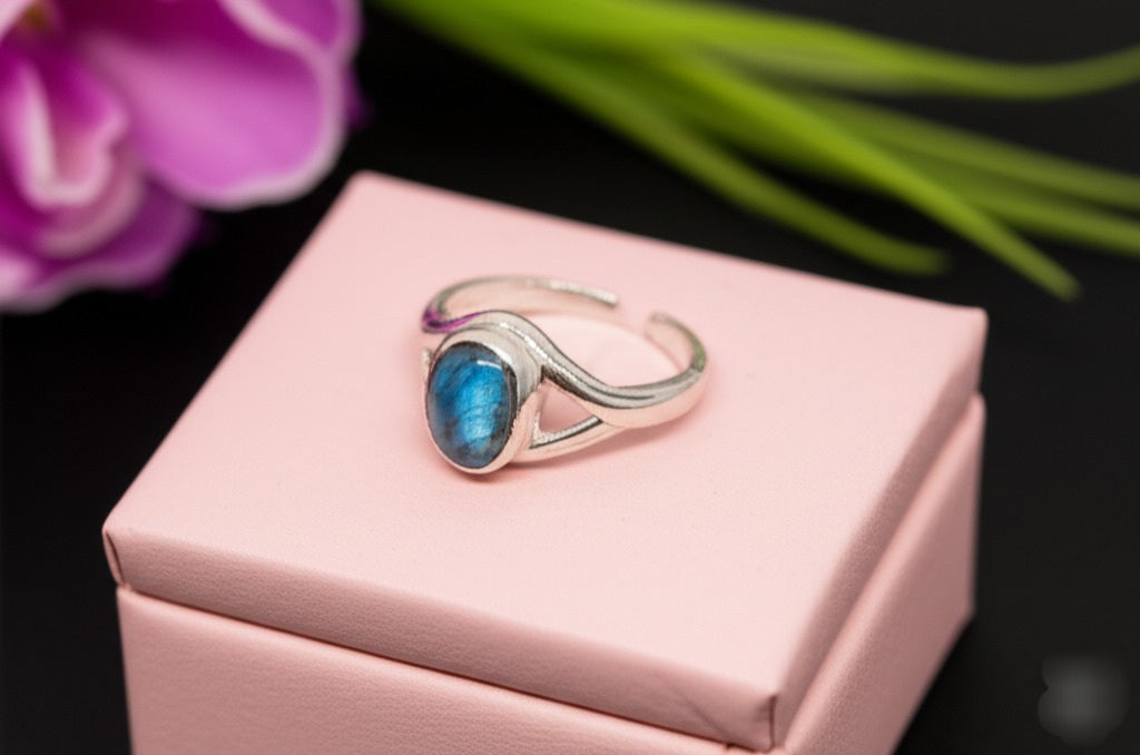 Women's Labradorite ring