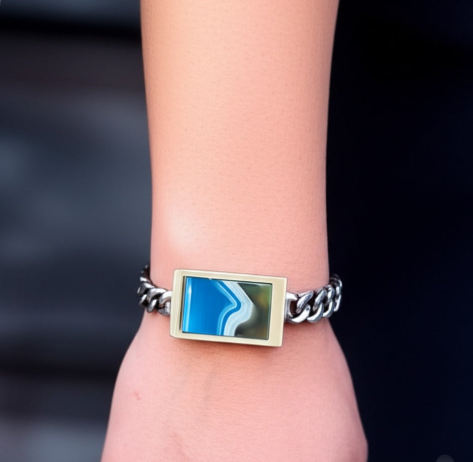 Blue pattern agate
