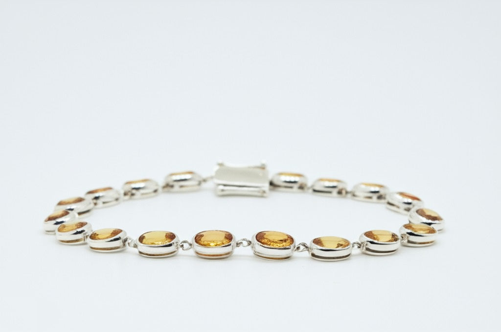 Women's zircon bracelet