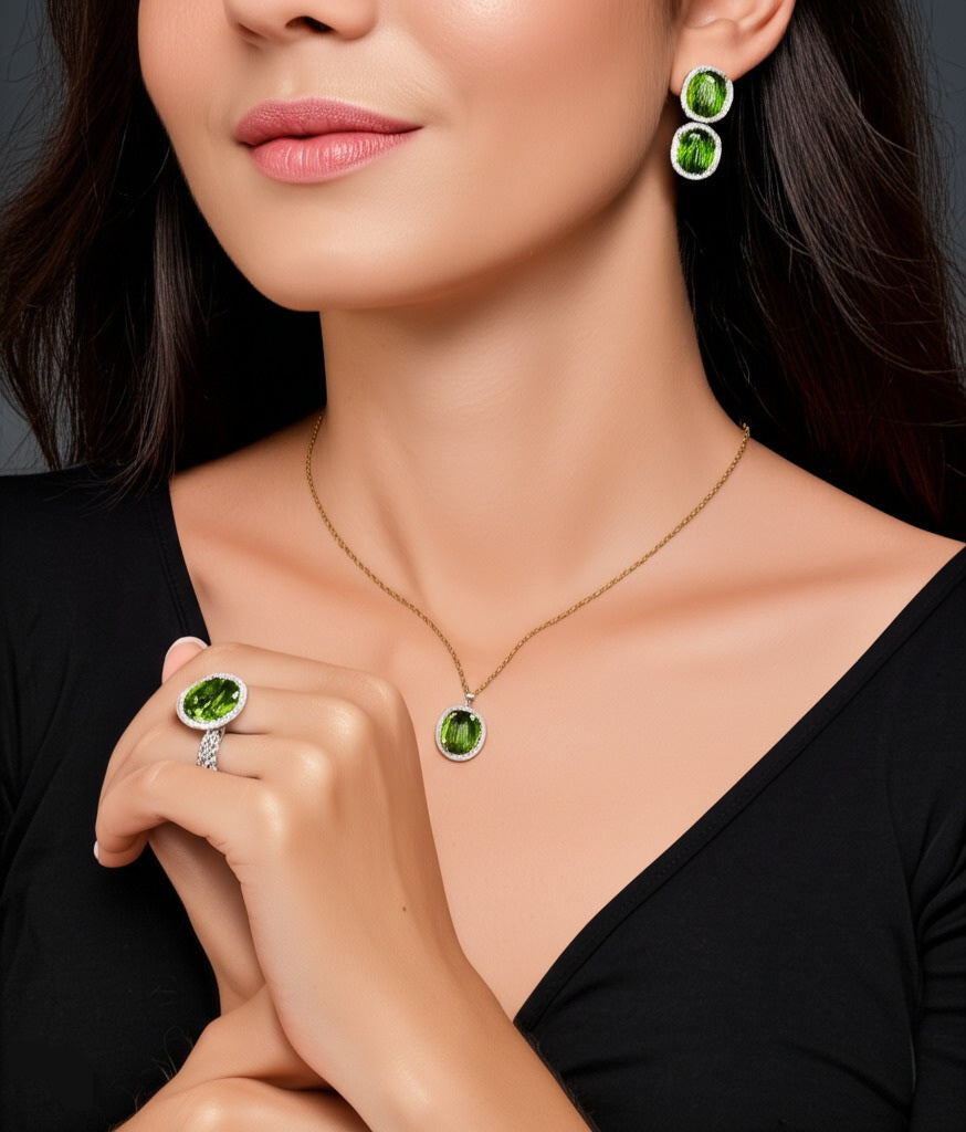 Women's peridot Ring
