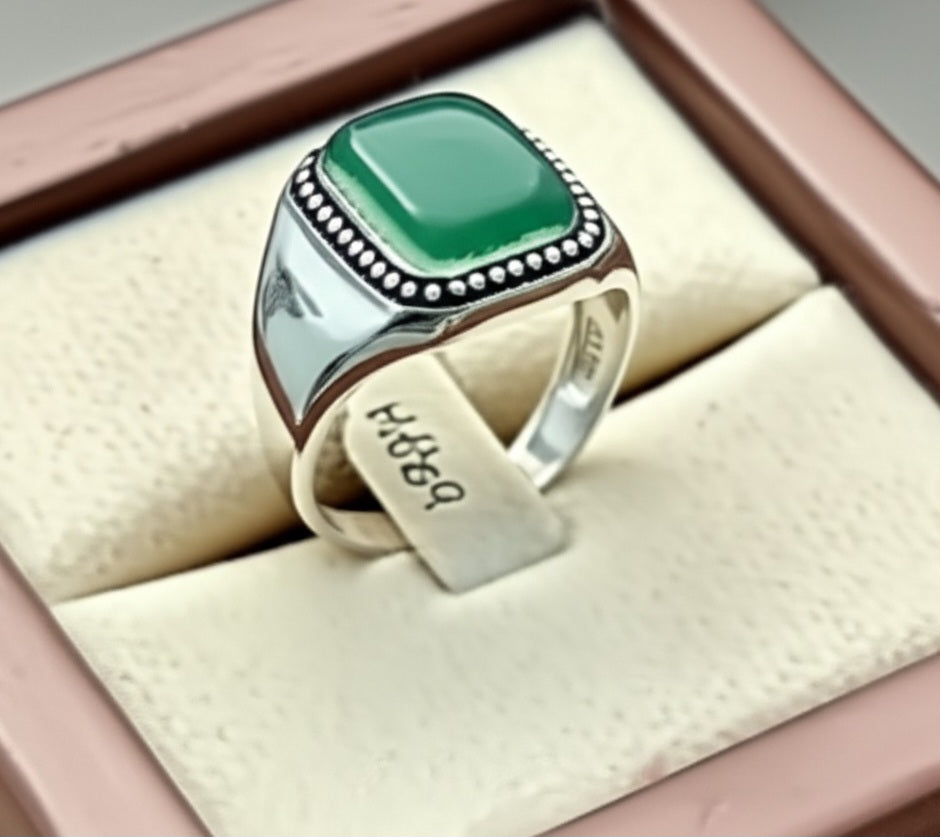 Men's green agate ring