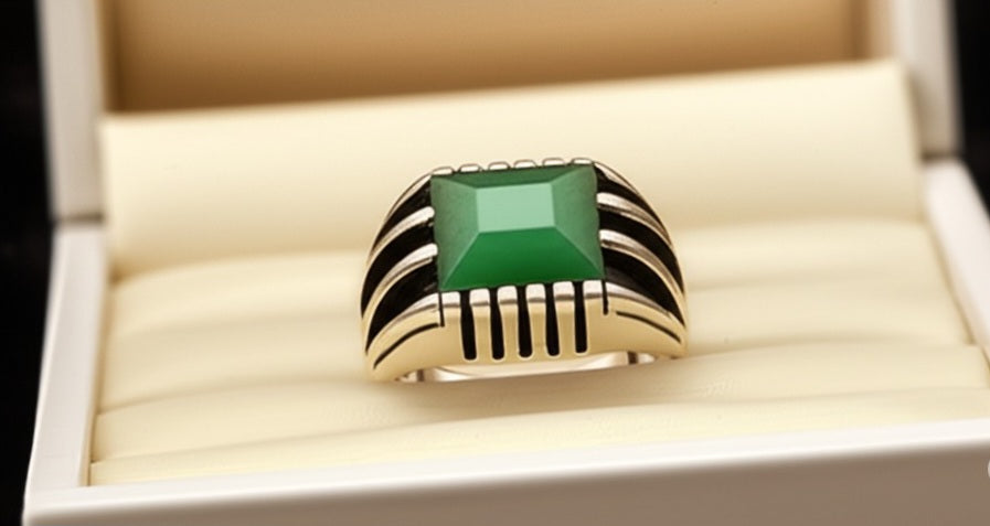 Men's luxury emerald ring
