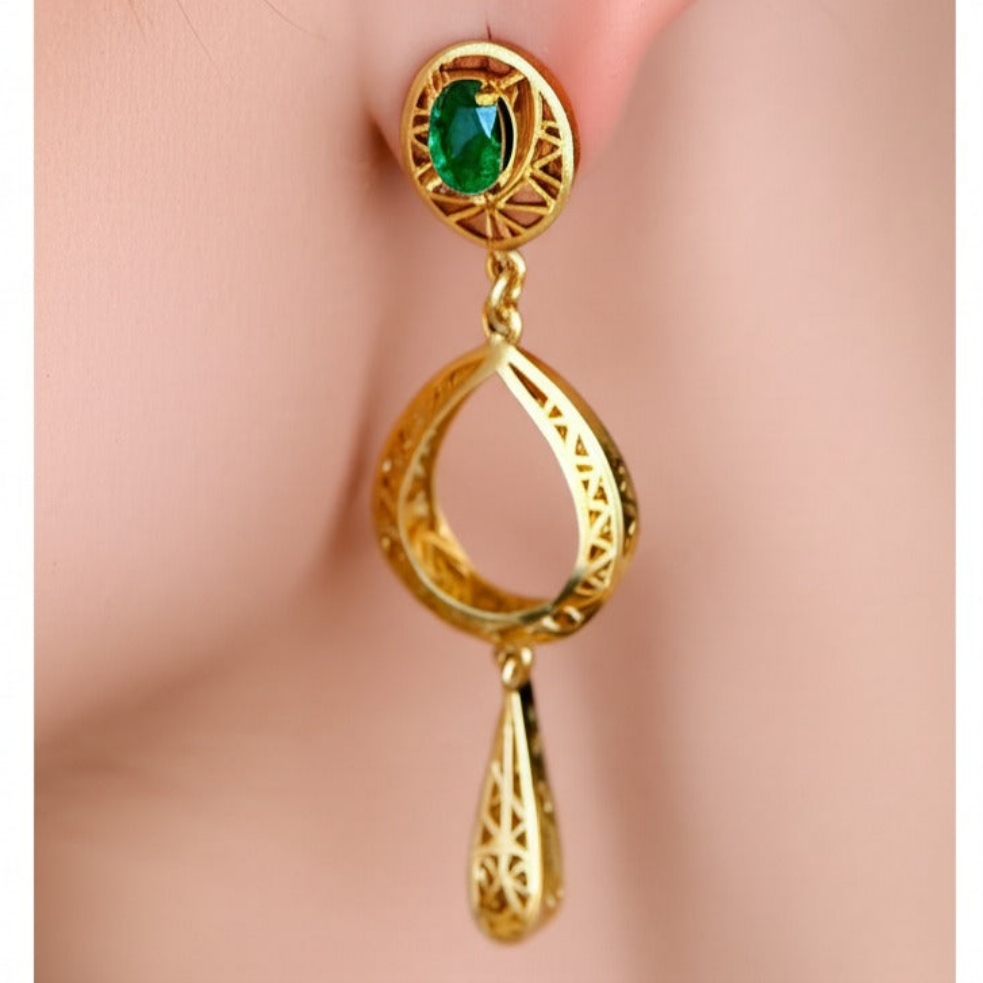 Emerald women's luxury gold earrings