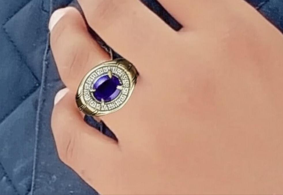 Blue sapphire Ring (9 g)