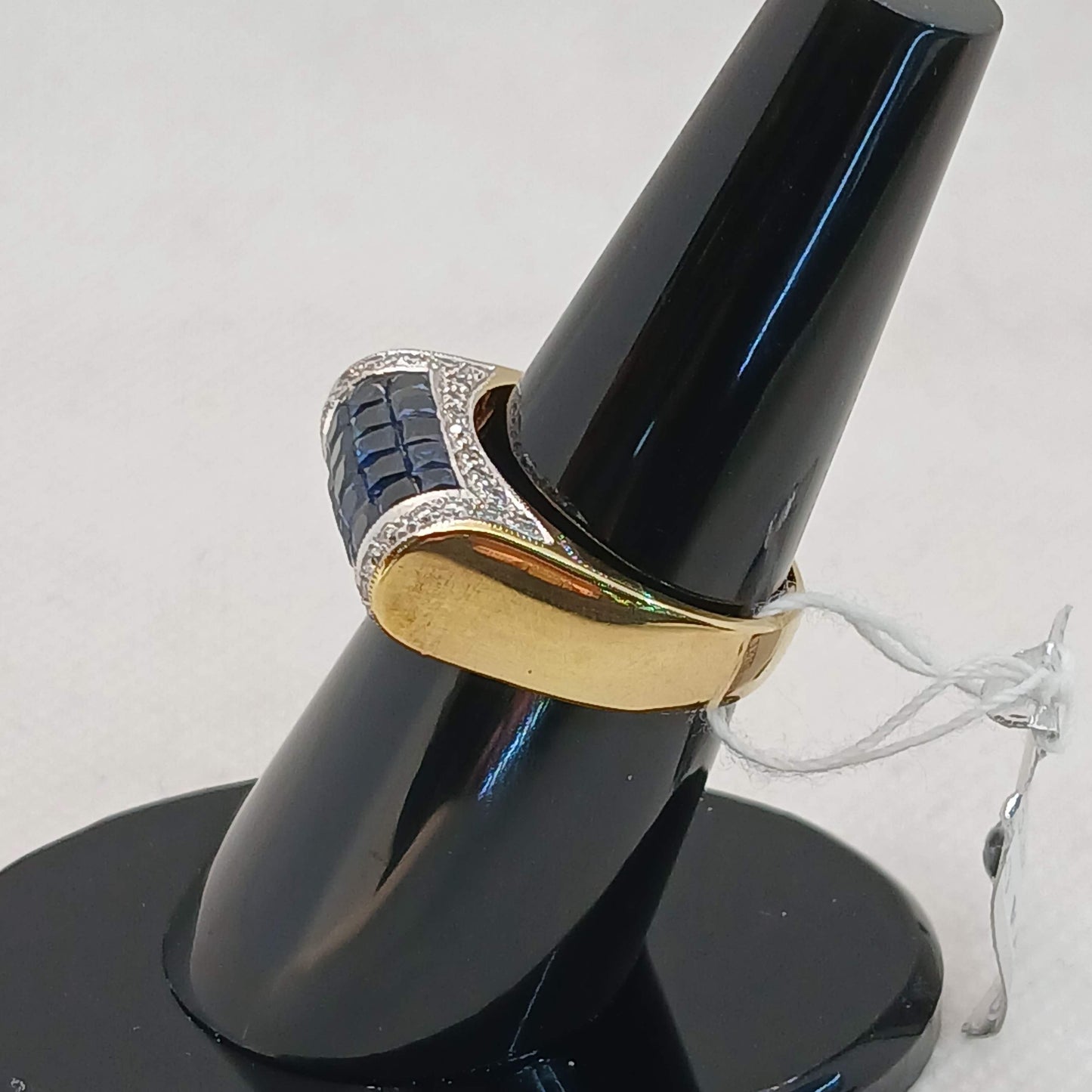 Men and women Sapphire Ring
