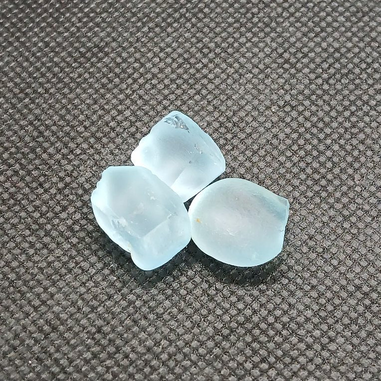 Rough sky blue topaz