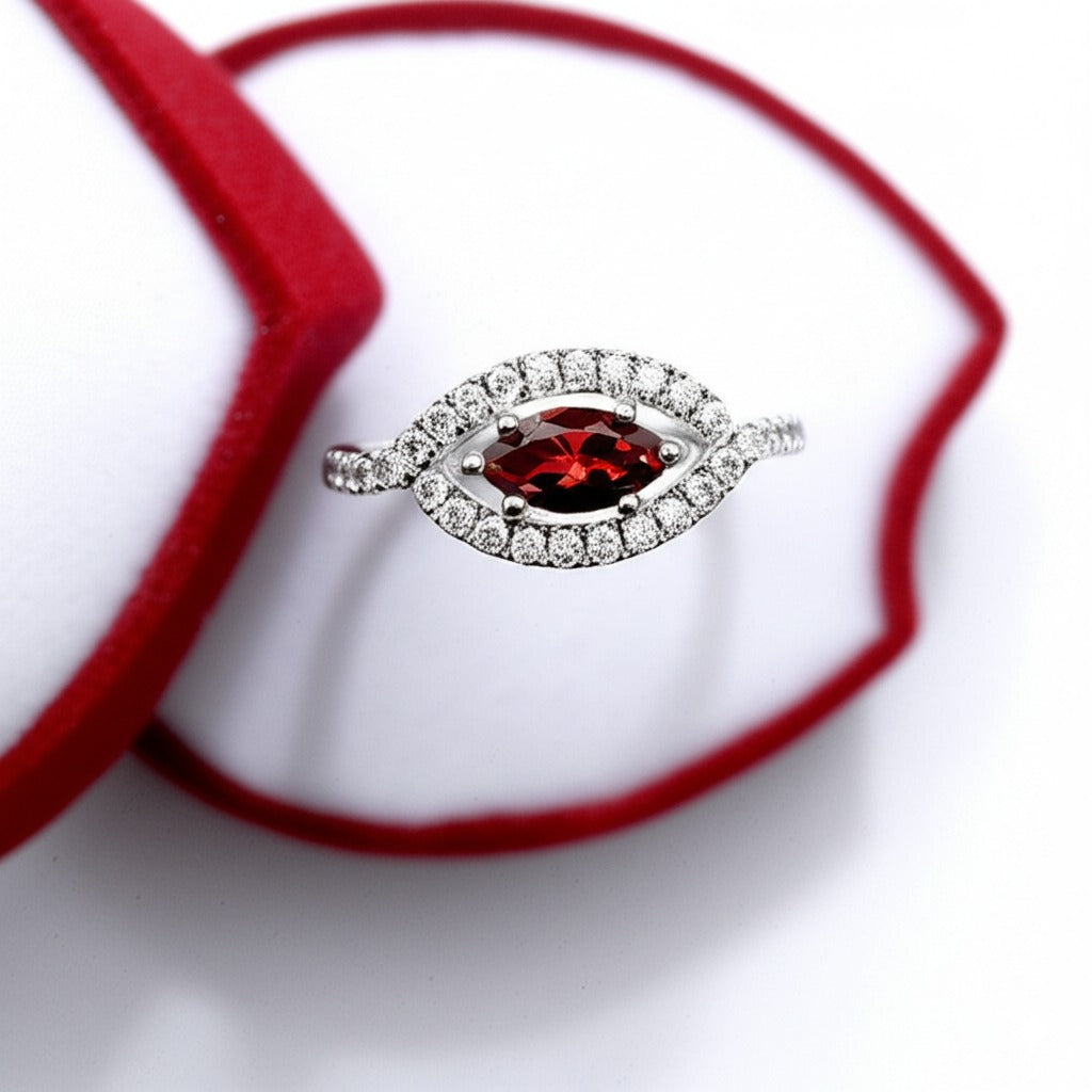 Women's Red garnet Ring