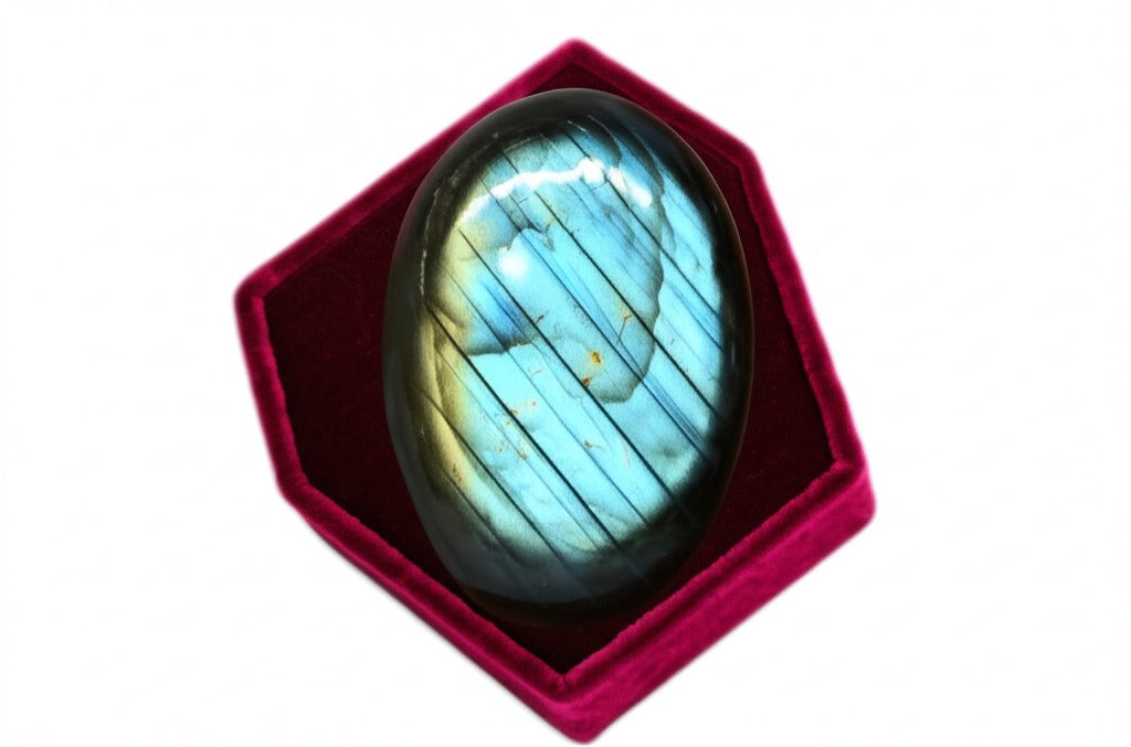 Women's labradorite pendant