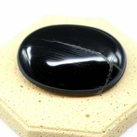 Black Onyx Stone: Meaning, Healing Properties, Origins, and Benefits