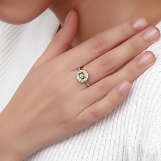 Women's green tourmaline ring