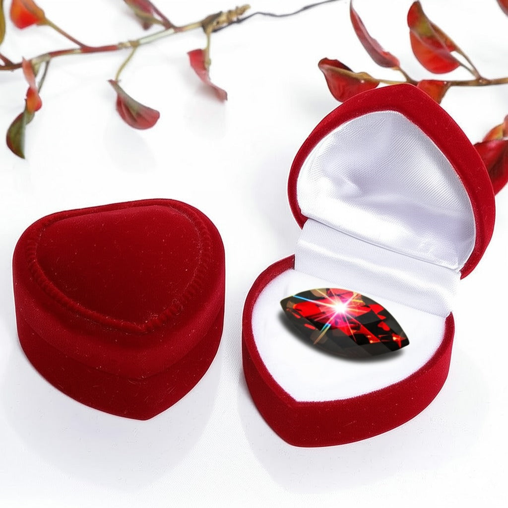 Women's Red garnet Ring