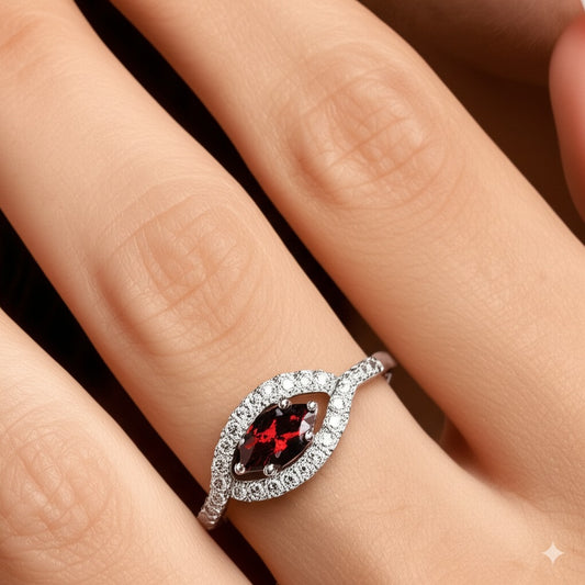 Women's Red garnet Ring