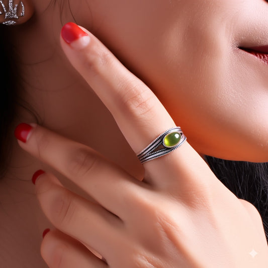 Women's peridot Ring