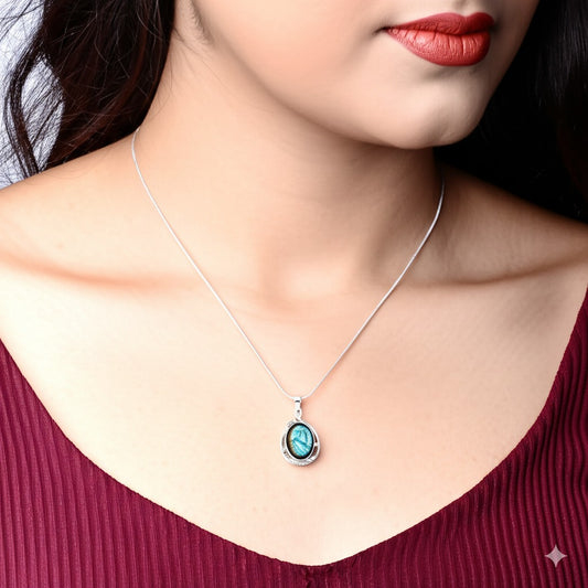 Women's labradorite pendant
