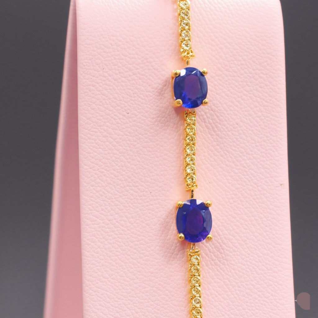 Women's luxury gold earrings (blue sapphire)