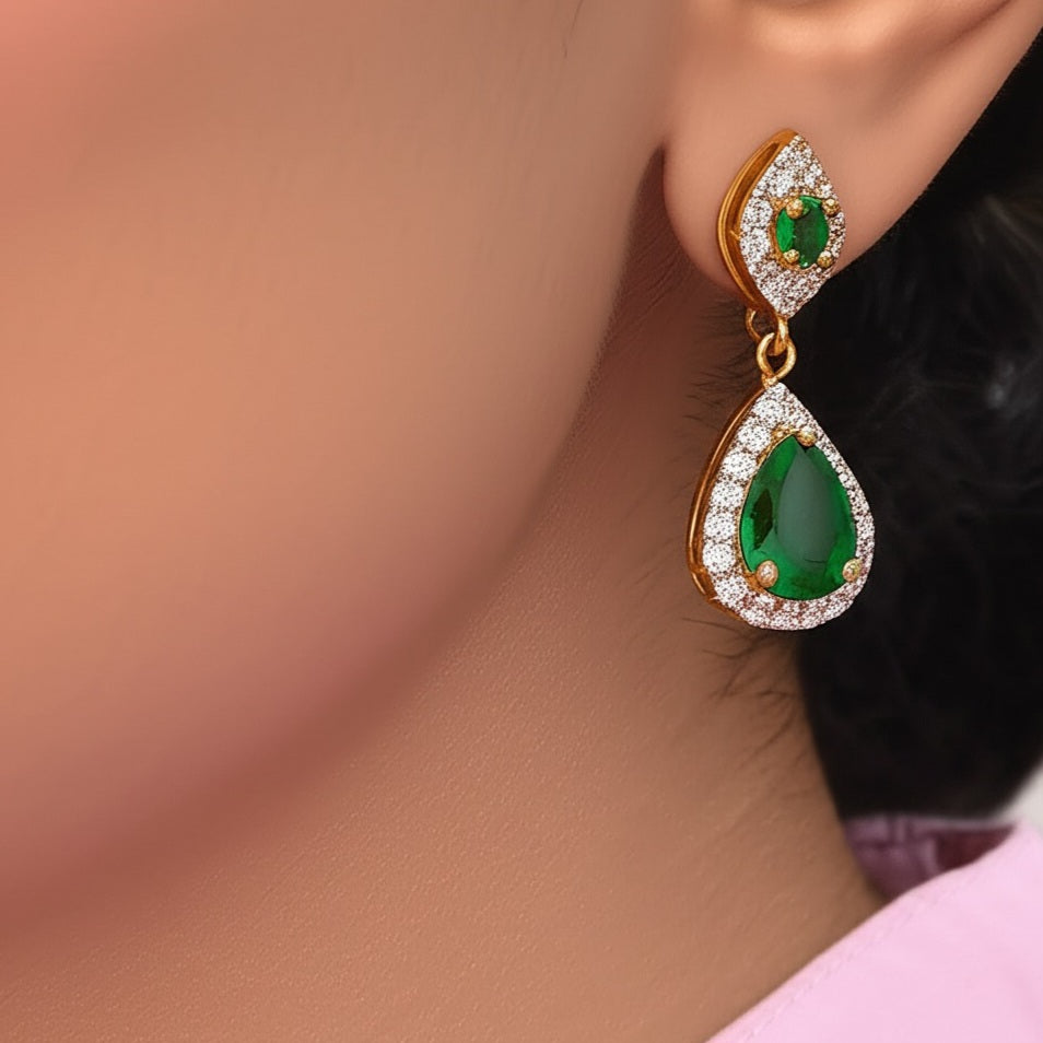 Emerald women's luxury gold earrings