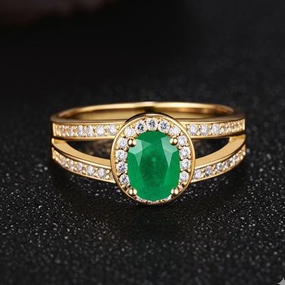 Women's luxury emerald gold and diamond Ring