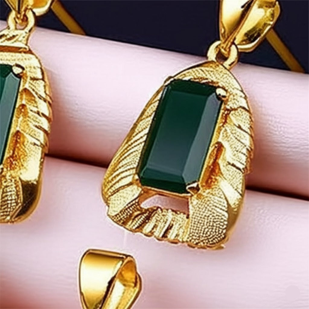 Women's luxury gold emerald pendant