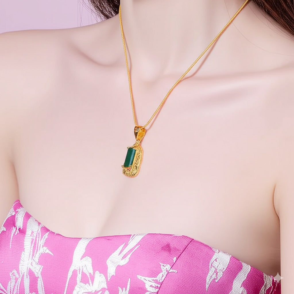 Women's luxury gold emerald pendant