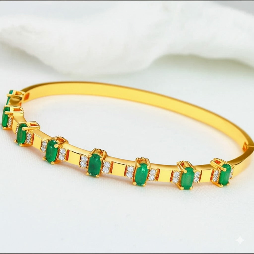 Women's emerald gold and diamond bracelet