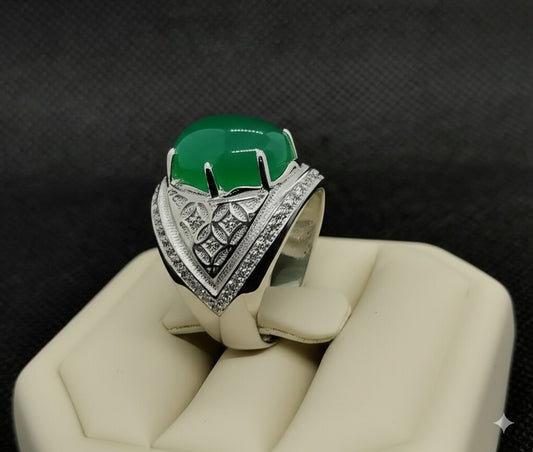 Men's green agate ring