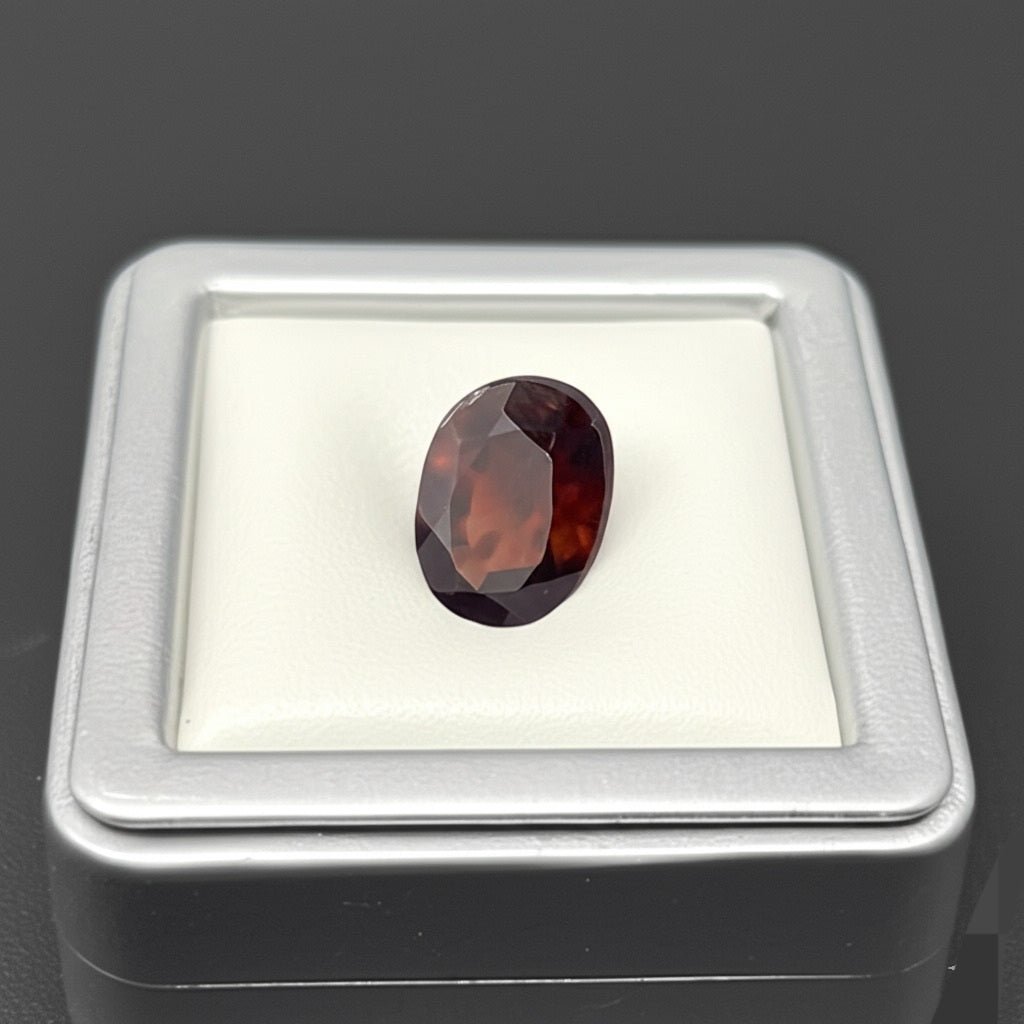 Red Zircon (5.50ct)