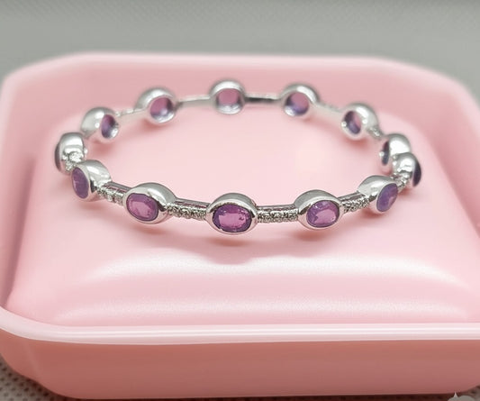 Women's bracelet