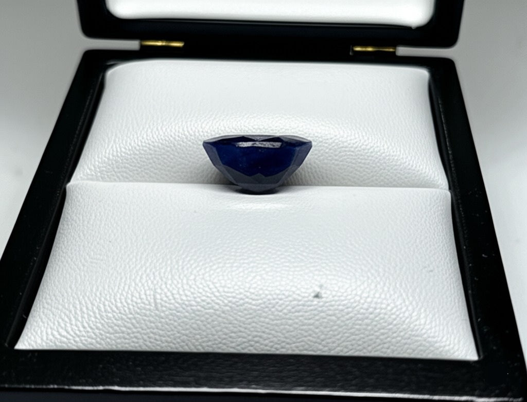 Blue Sapphire (3.90ct)