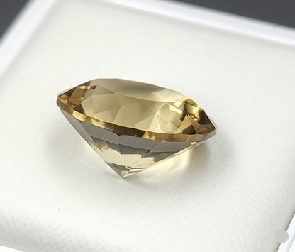 Light yellow citrine