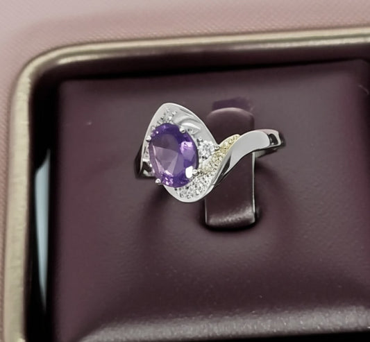 Women's Amethyst Ring