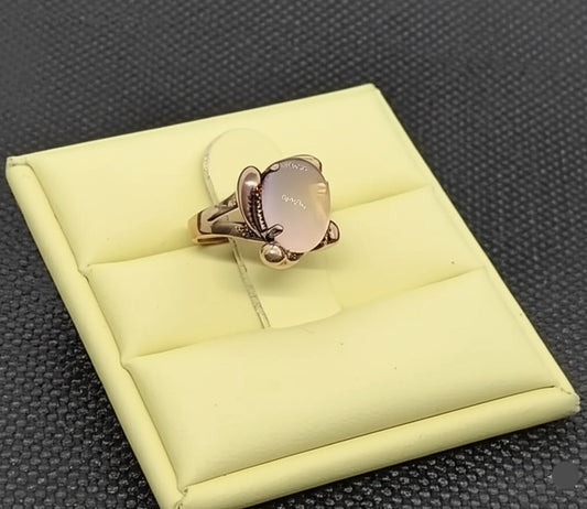Women's rose quartz ring