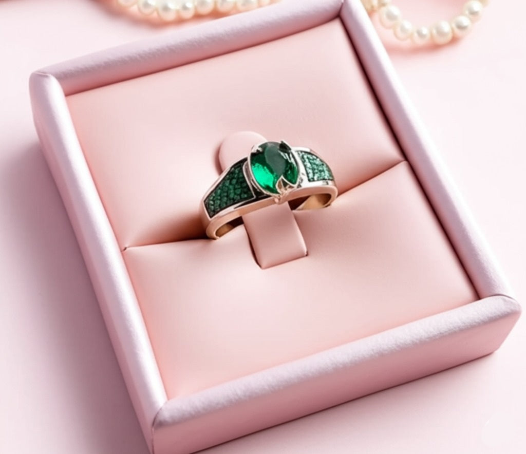 Women's Emerald Ring
