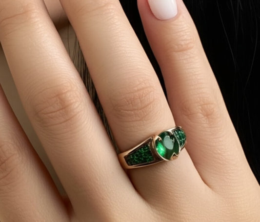 Women's Emerald Ring