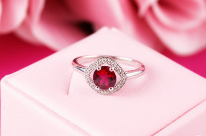 Women's Red zircon Ring