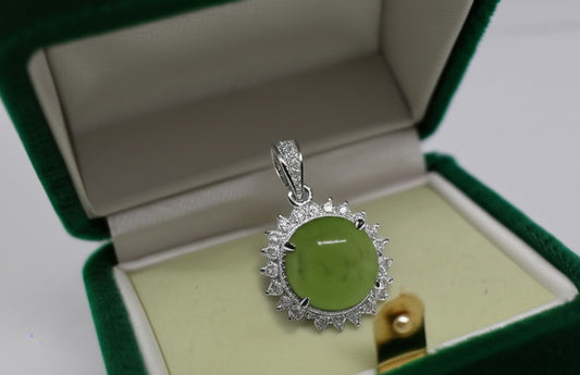 Prenite women's pendant