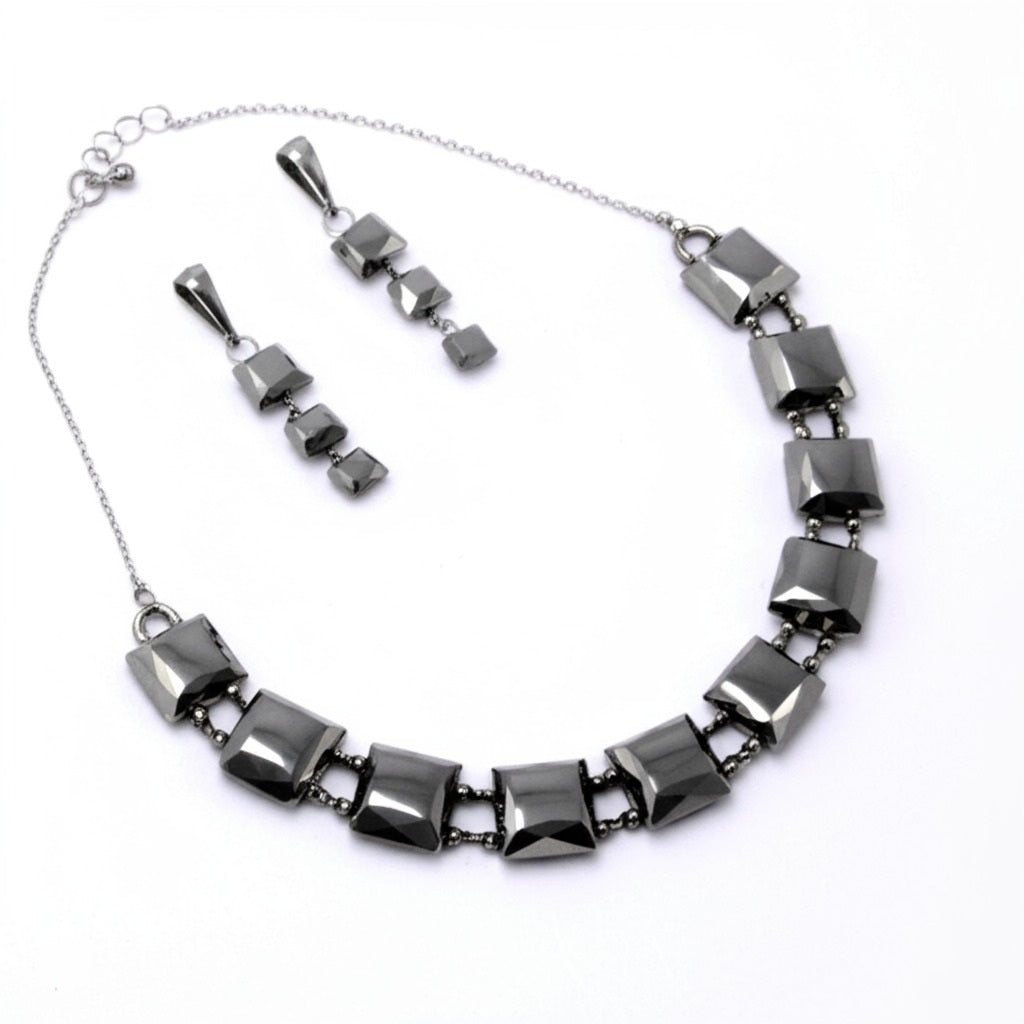 Hematite women's necklace set