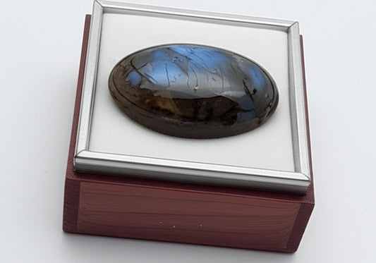 Labradorite gemstone